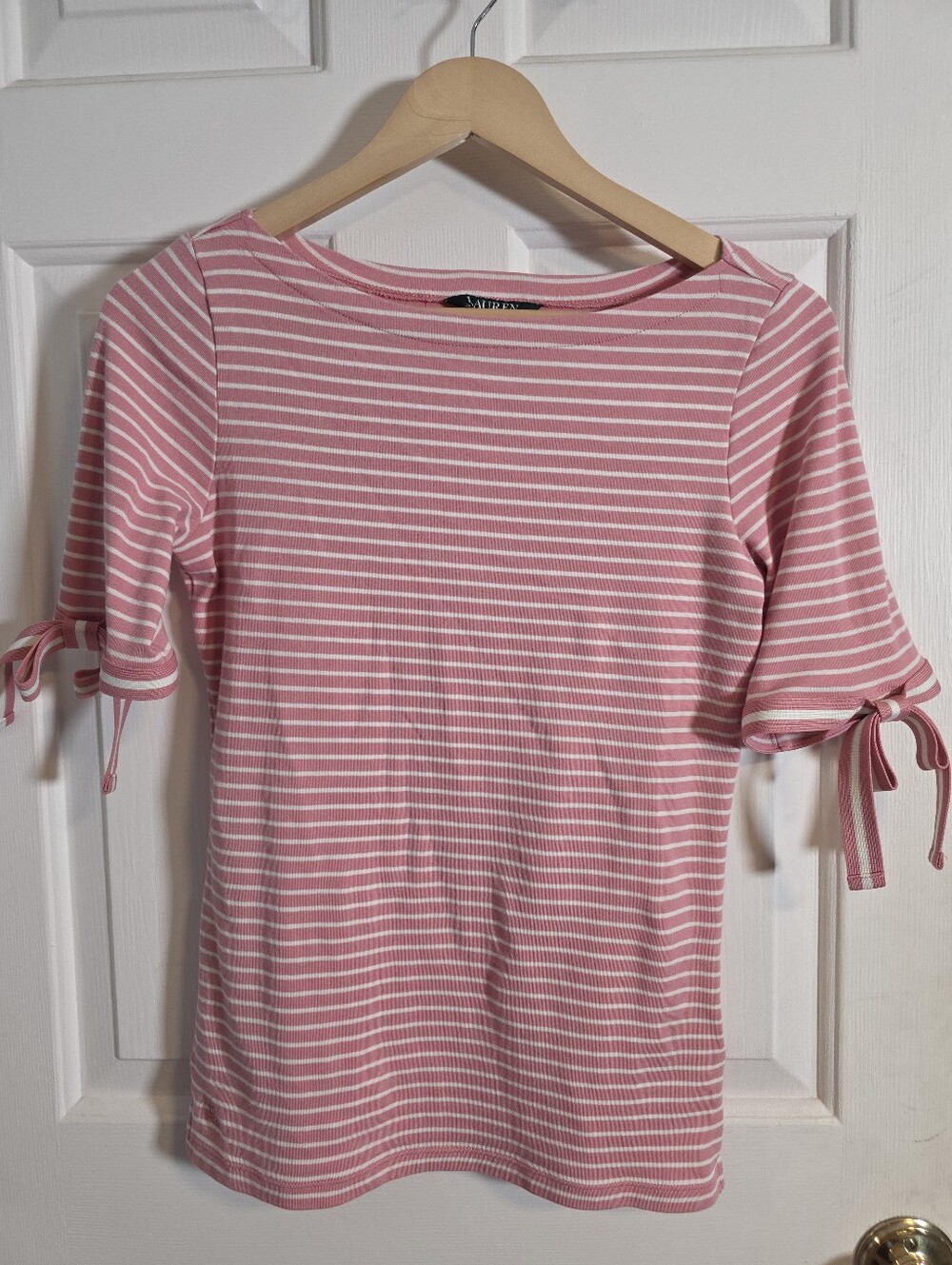 Lauren Ralph Lauren White and Pink Stripe Short Sleeve Top with Bows, Size Med - Picture 3 of 9